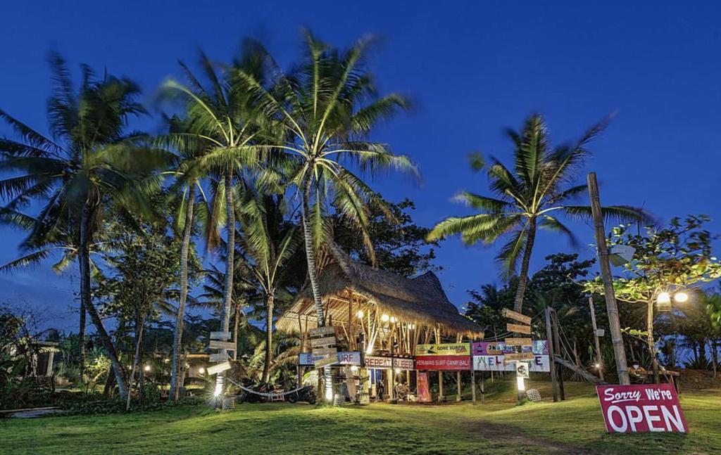 Keramas Surf Camp Hotel Luaran gambar
