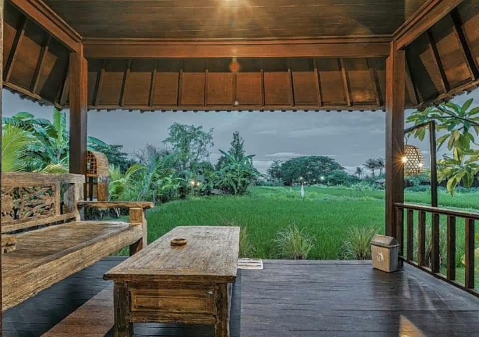 Keramas Surf Camp Hotel Luaran gambar